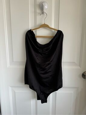 Women’s xl | Black one piece body suit | clear straps or strapless